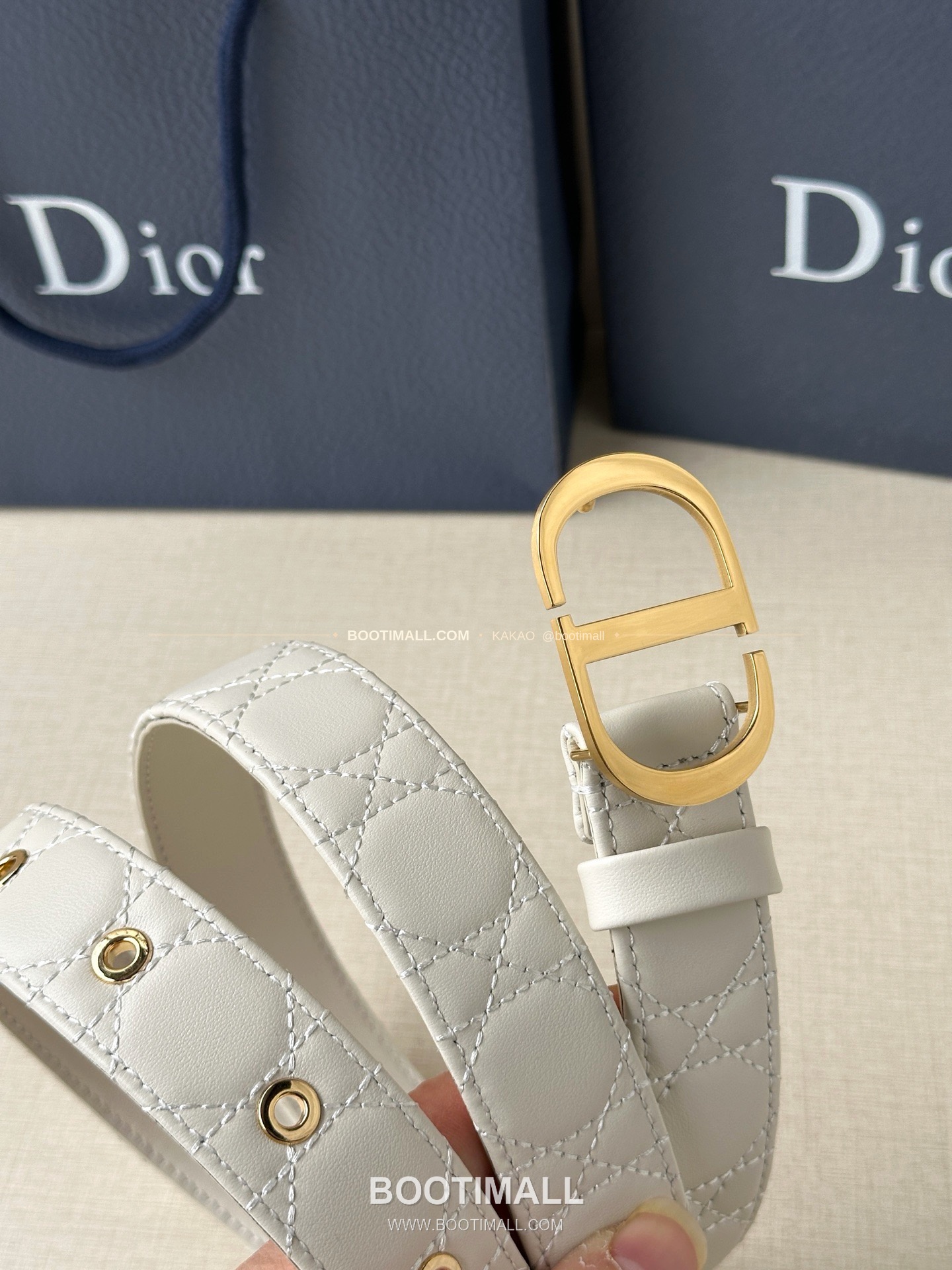 디올 30 몽테뉴 카프스킨 퀼팅 CD 버클 아이보리 벨트 Dior 30 Montaigne Calfskin Quilted CD Buckle Ivory Belt 3cm 3