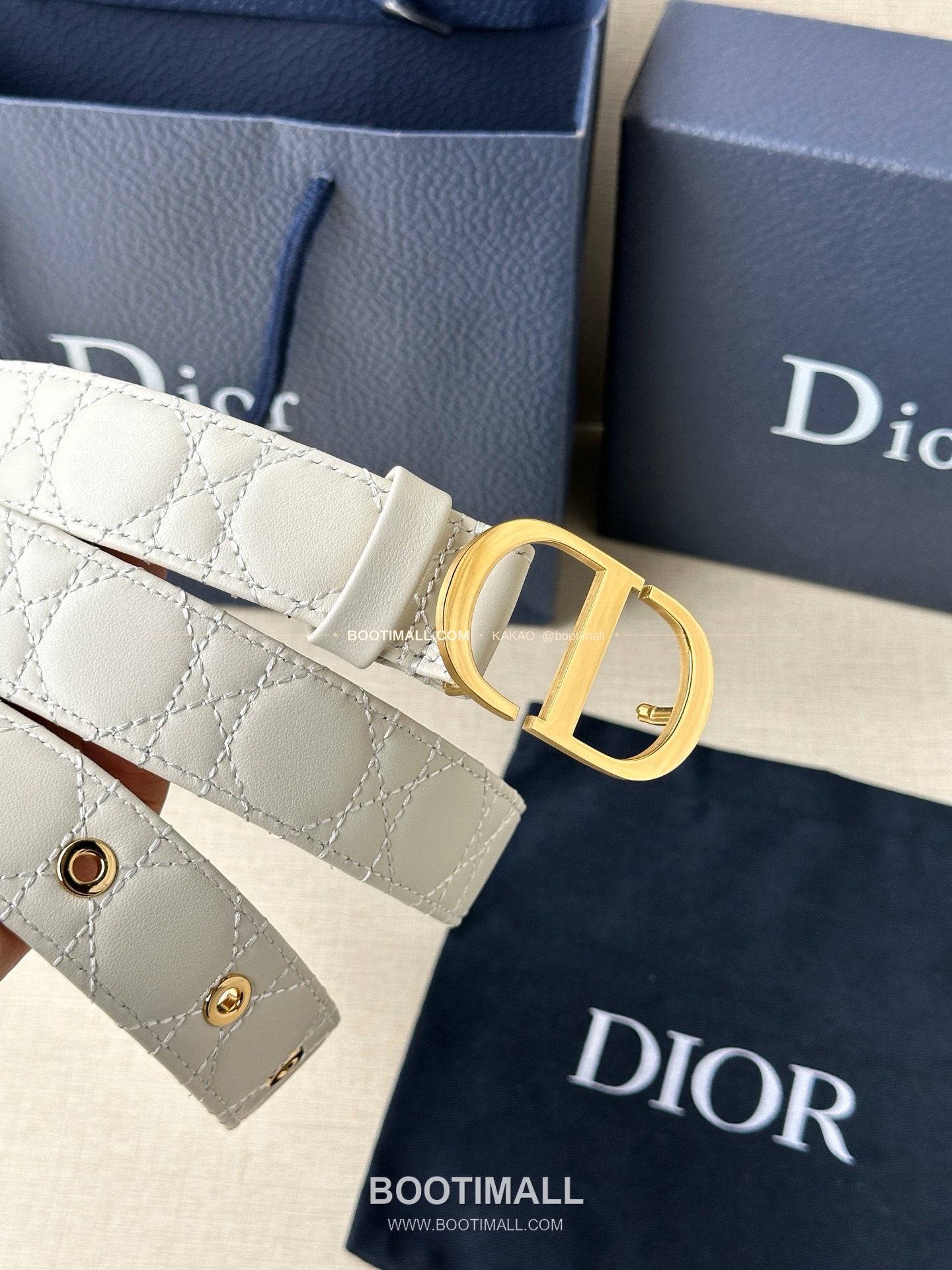 디올 30 몽테뉴 카프스킨 퀼팅 CD 버클 아이보리 벨트 Dior 30 Montaigne Calfskin Quilted CD Buckle Ivory Belt 3cm 6