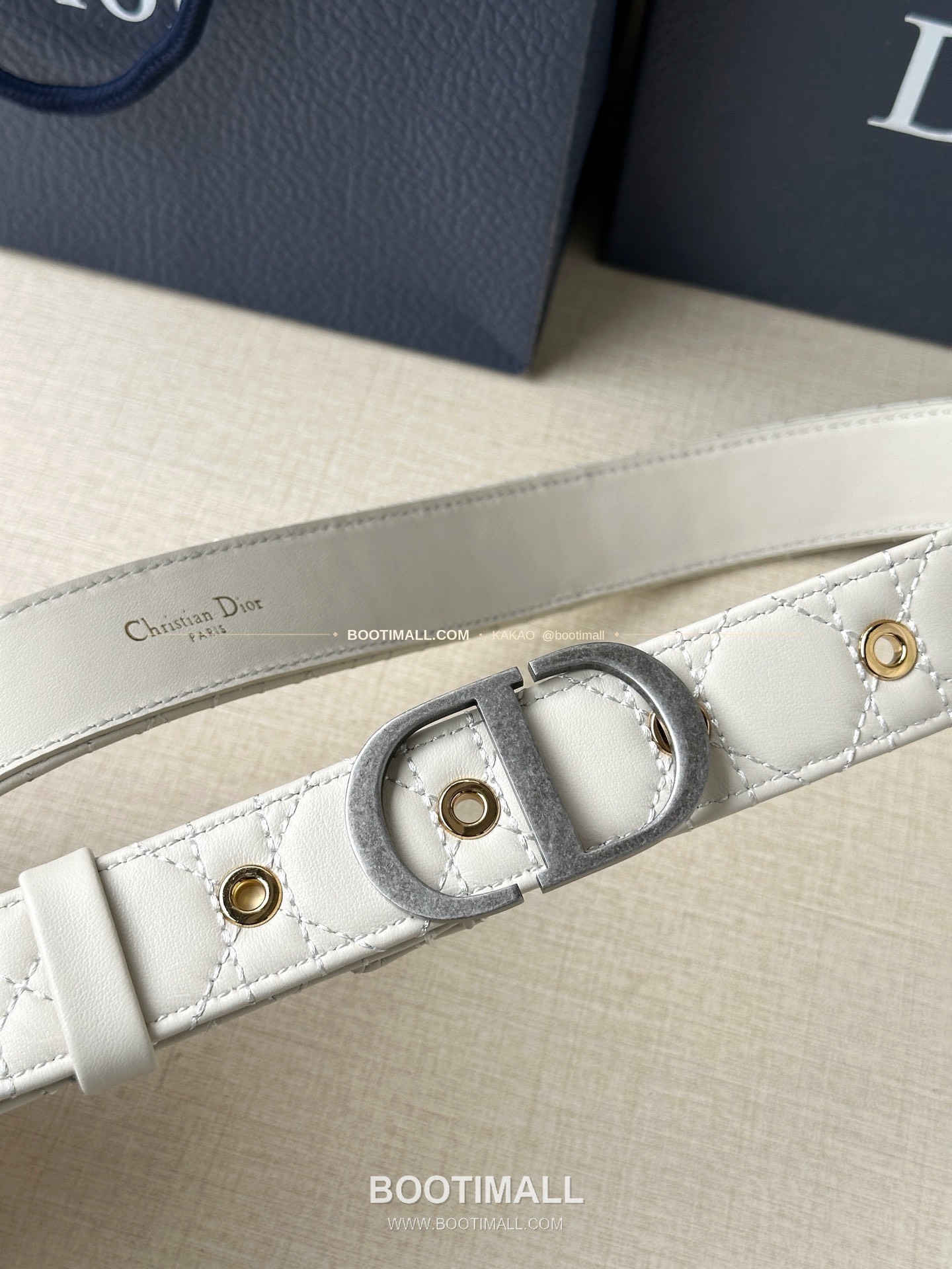 디올 30 몽테뉴 카프스킨 퀼팅 CD 버클 아이보리 벨트 Dior 30 Montaigne Calfskin Quilted CD Buckle Ivory Belt 3cm 2