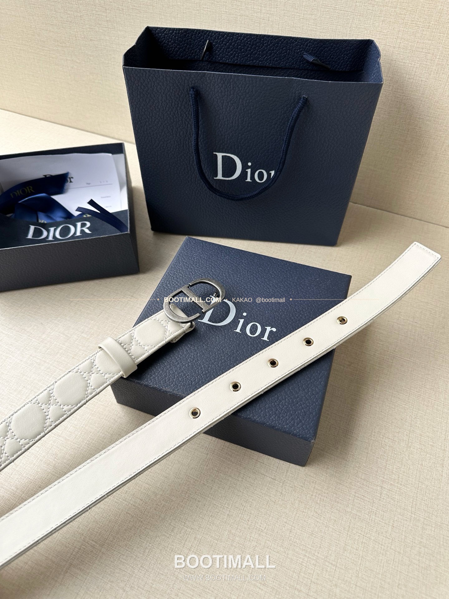 디올 30 몽테뉴 카프스킨 퀼팅 CD 버클 아이보리 벨트 Dior 30 Montaigne Calfskin Quilted CD Buckle Ivory Belt 3cm 4