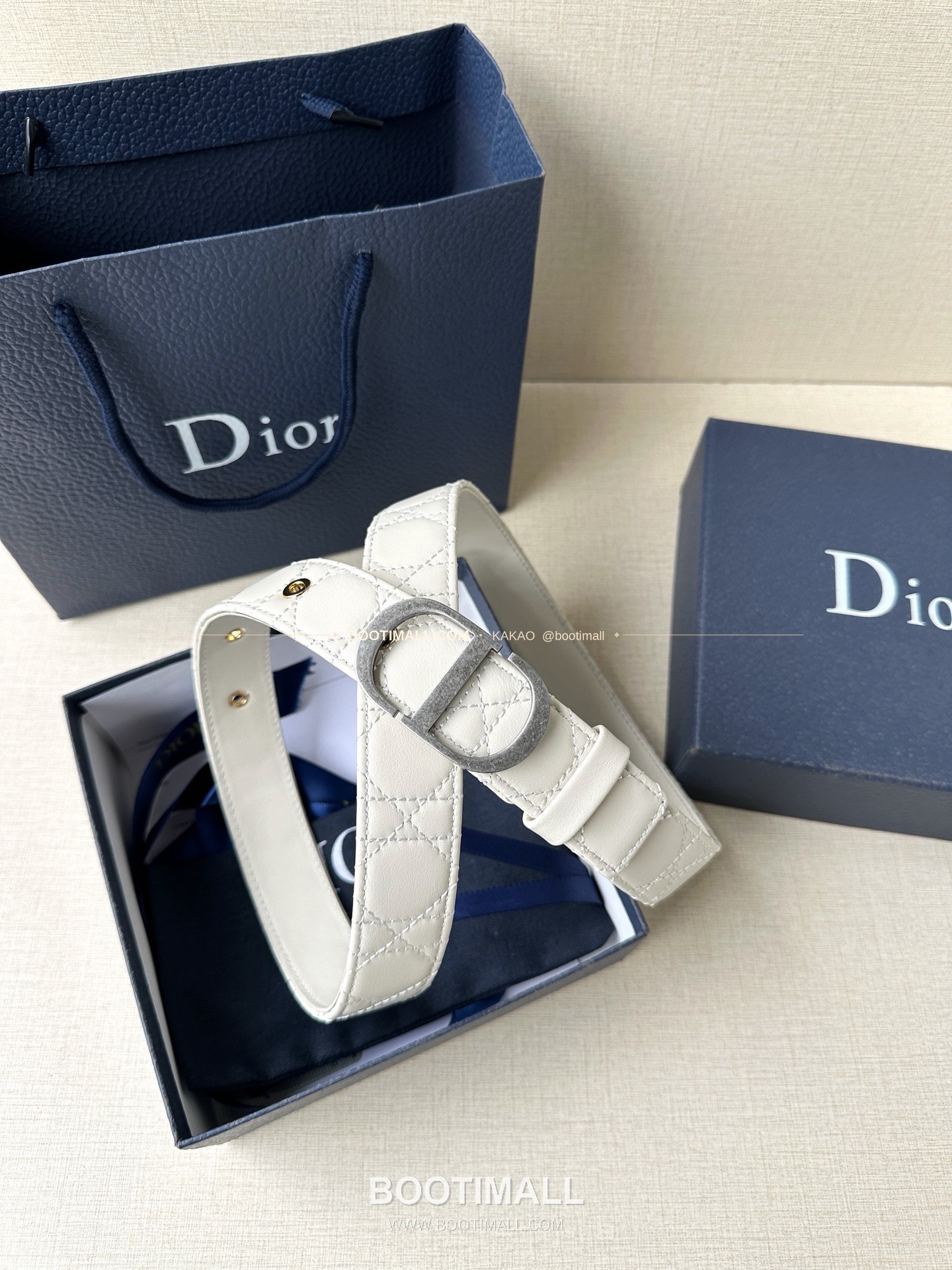 디올 30 몽테뉴 카프스킨 퀼팅 CD 버클 아이보리 벨트 Dior 30 Montaigne Calfskin Quilted CD Buckle Ivory Belt 3cm 5