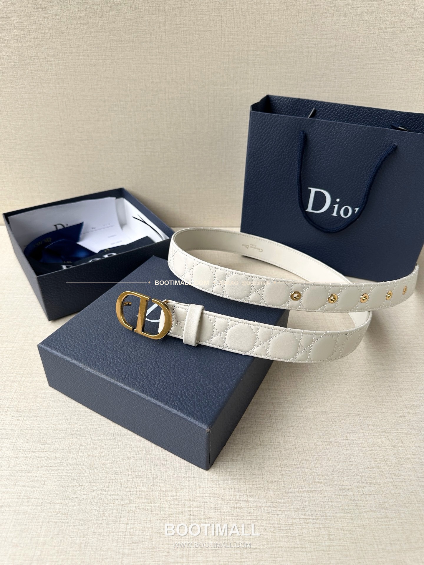 디올 30 몽테뉴 카프스킨 퀼팅 CD 버클 아이보리 벨트 Dior 30 Montaigne Calfskin Quilted CD Buckle Ivory Belt 3cm 6