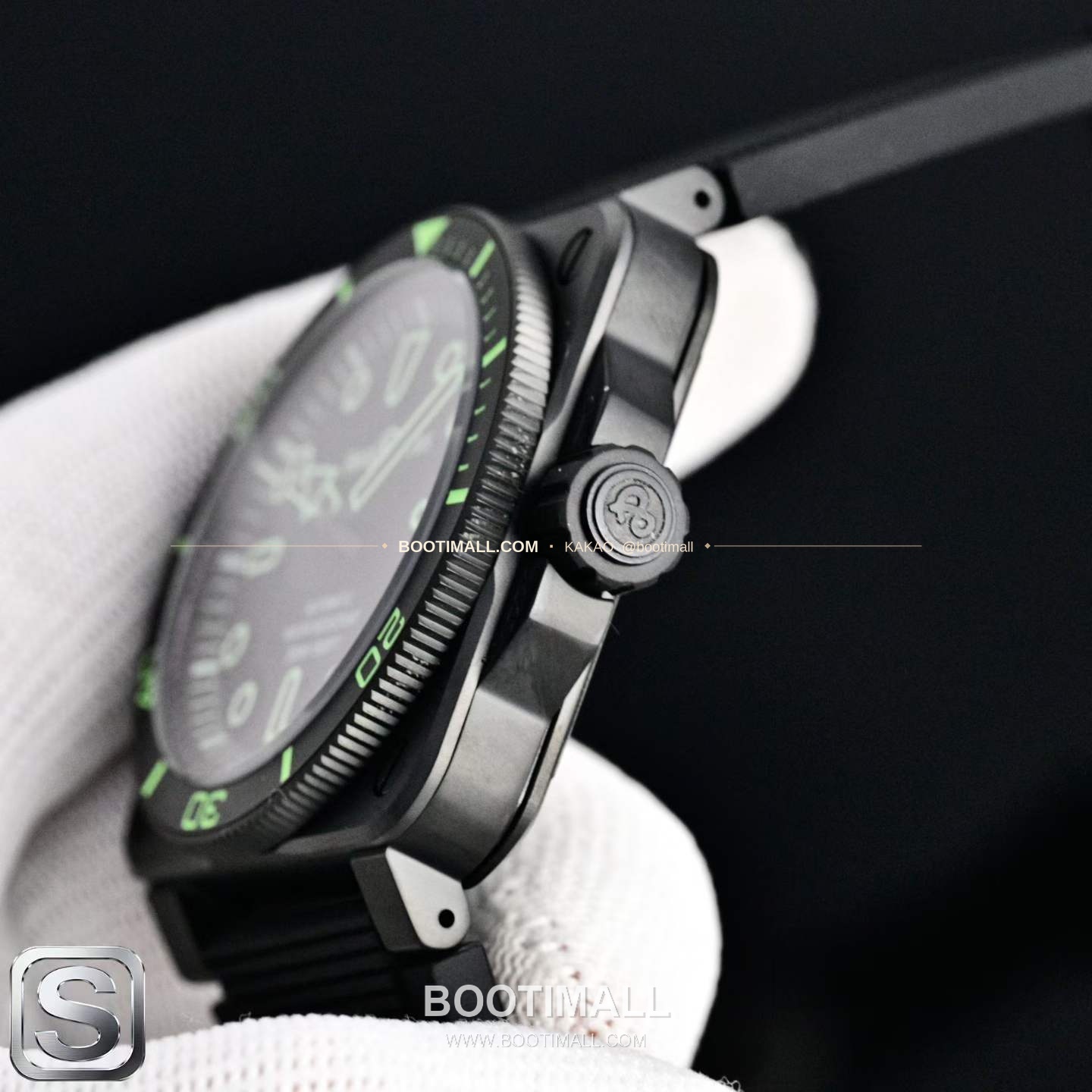 벨앤로스 BR03A 스틸 세라믹베젤 블랙다이얼 오토매틱 Bell&Ross BR03A Steel Ceramic Bezel Black Dial Automatic BR03A 42mm 5
