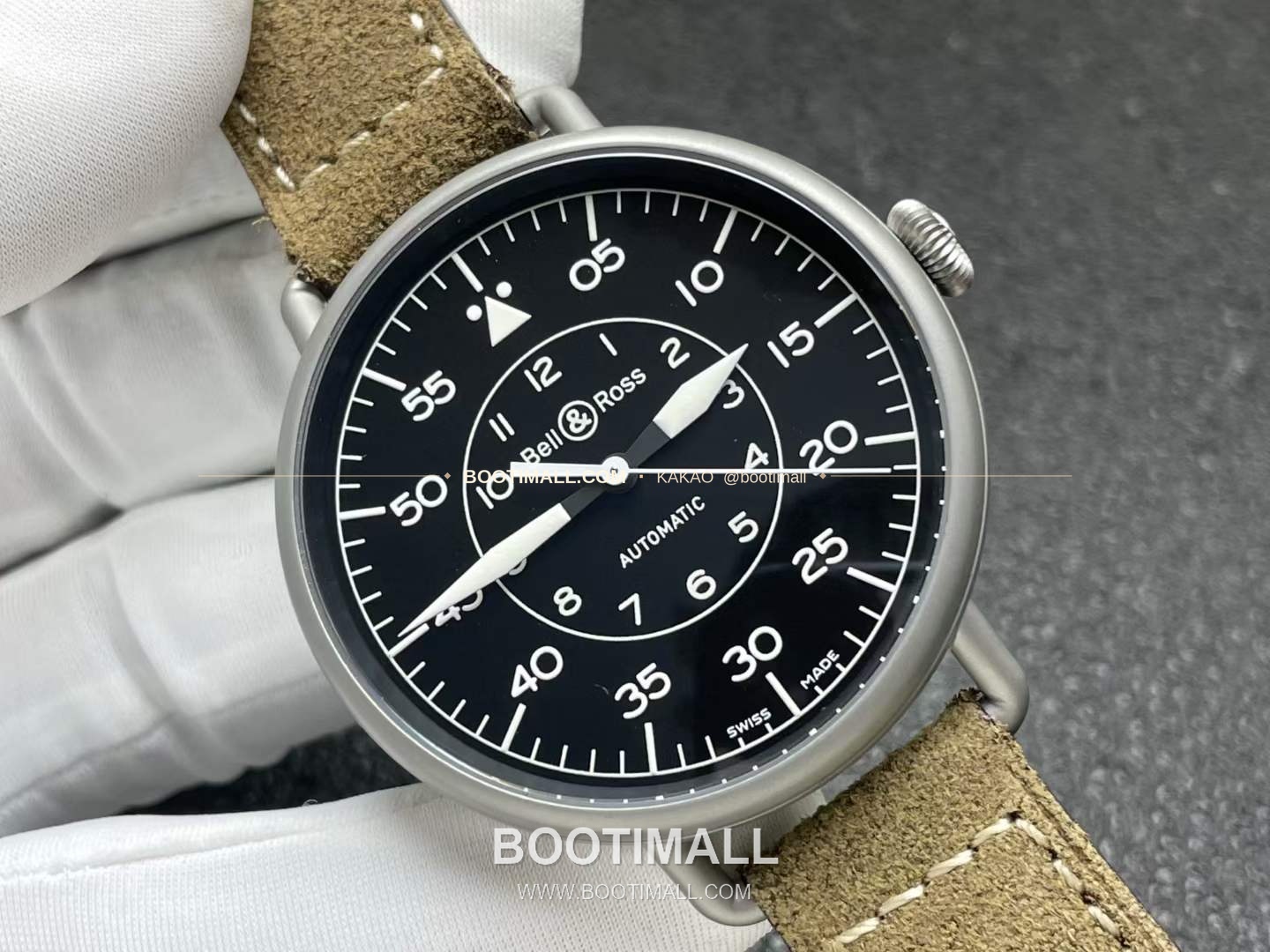 벨앤로스 빈티지 그레이PVD 스틸 블랙다이얼 오토매틱 Bell&Ross Vintage Grey PVD Steel Black Dial Automatic BRWW192-HER/SCA 45mm 2