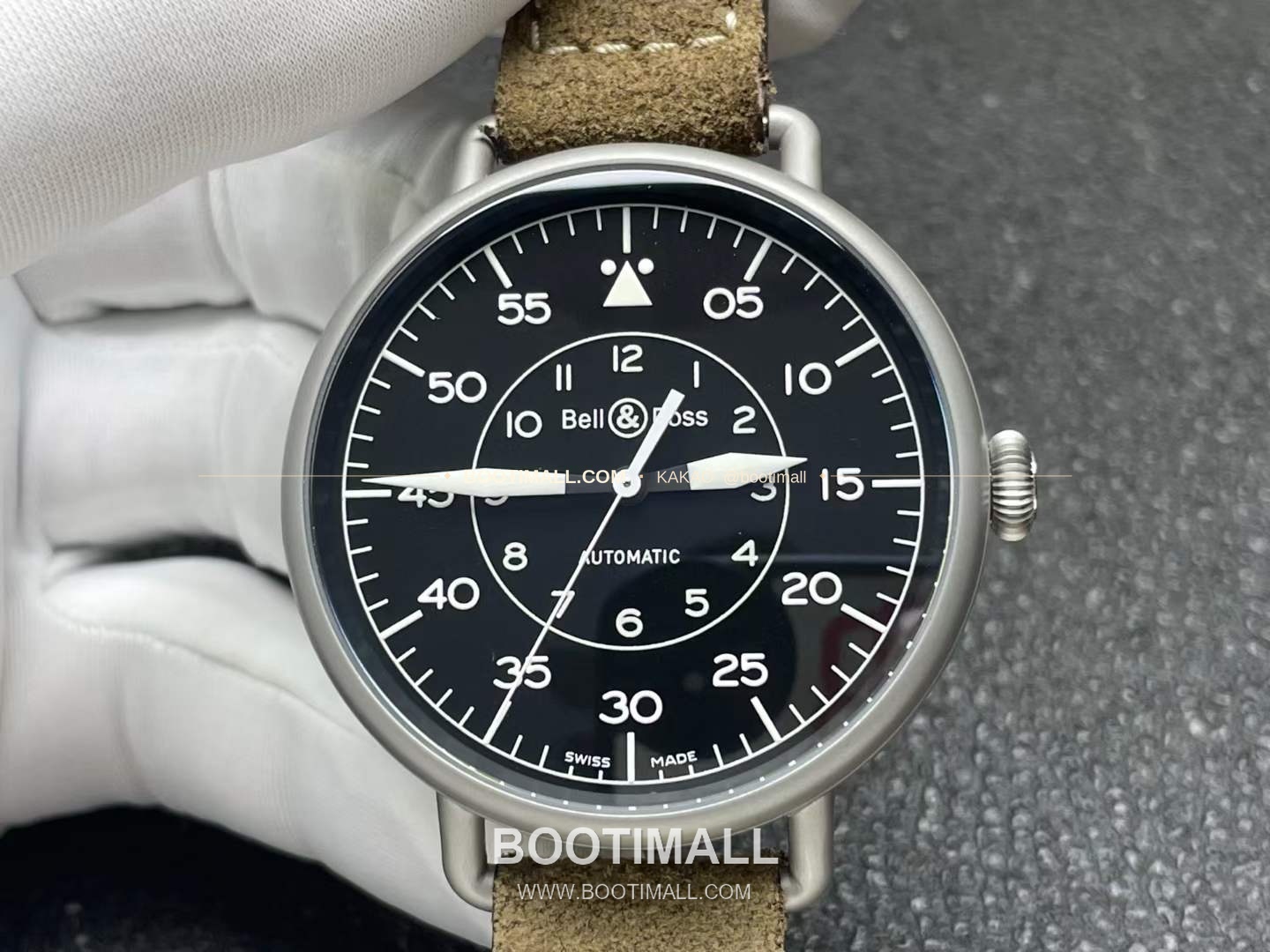 벨앤로스 빈티지 그레이PVD 스틸 블랙다이얼 오토매틱 Bell&Ross Vintage Grey PVD Steel Black Dial Automatic BRWW192-HER/SCA 45mm 3
