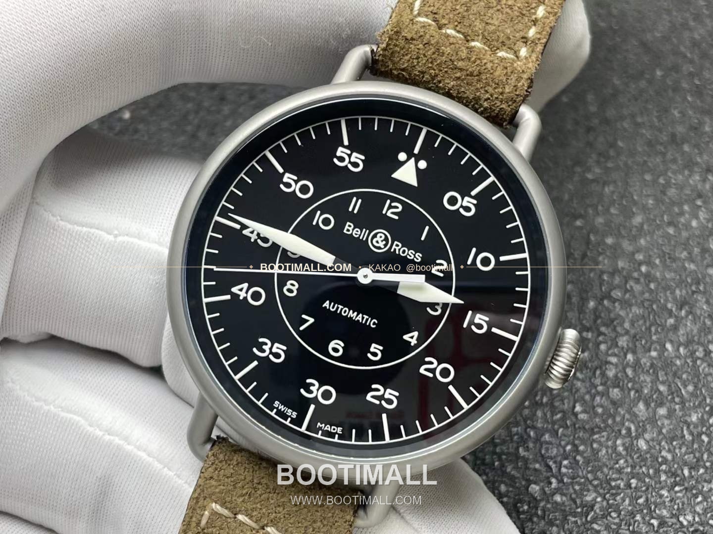 벨앤로스 빈티지 그레이PVD 스틸 블랙다이얼 오토매틱 Bell&Ross Vintage Grey PVD Steel Black Dial Automatic BRWW192-HER/SCA 45mm 4