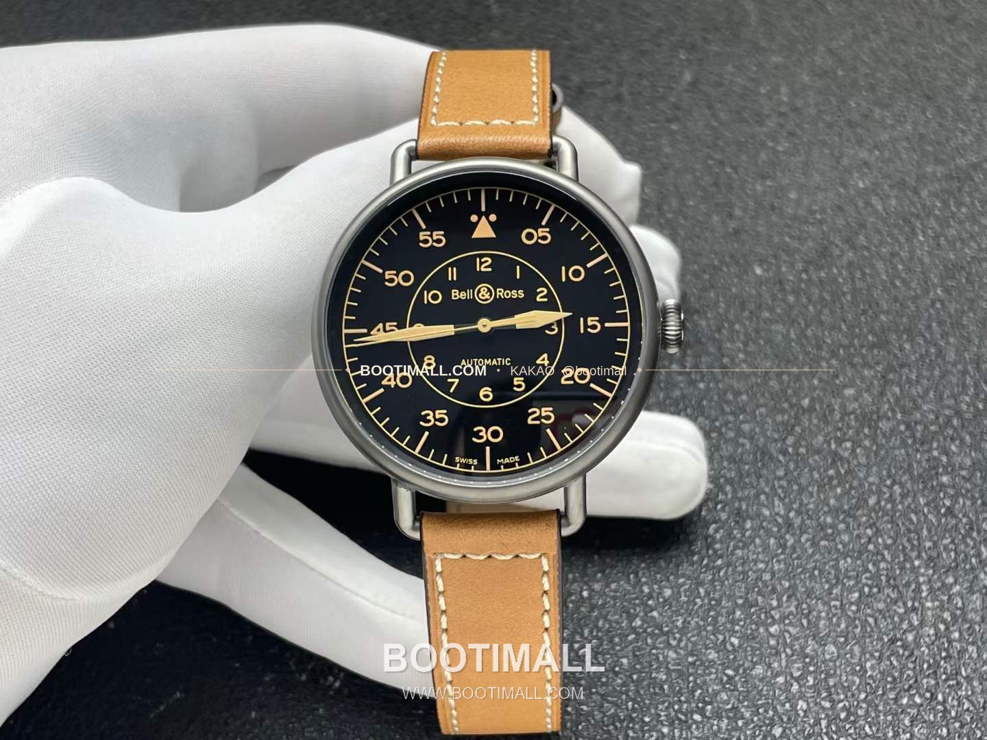 벨앤로스 빈티지 그레이PVD 스틸 블랙다이얼 오토매틱 Bell&Ross Vintage Grey PVD Steel Black Dial Automatic BRWW192-HER/SCA 45mm 1