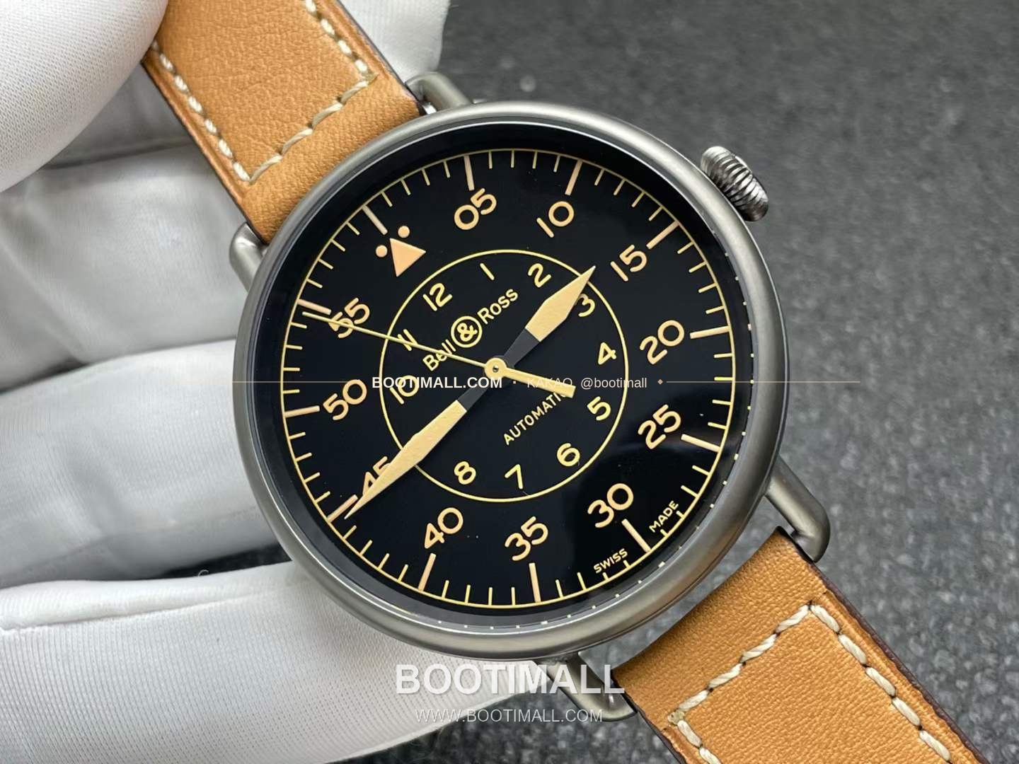 벨앤로스 빈티지 그레이PVD 스틸 블랙다이얼 오토매틱 Bell&Ross Vintage Grey PVD Steel Black Dial Automatic BRWW192-HER/SCA 45mm 2