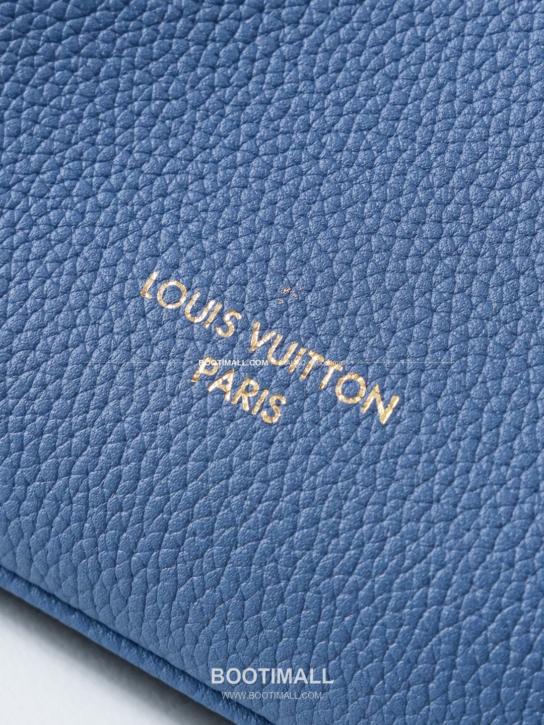 루이비통 로우키 그레인 카우하이드 버킷 숄더백 블루 Louis Vuitton Low Key Grained Cowhide Bucket Shoulder Bag Blue M27370 18cm 7