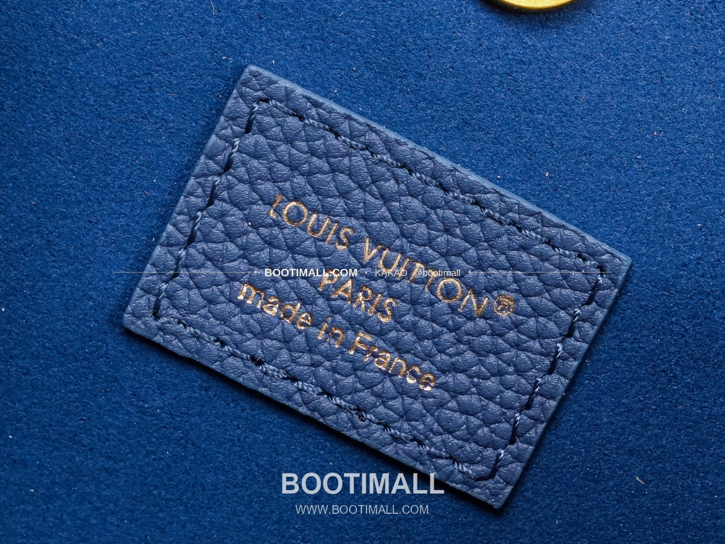 루이비통 로우키 그레인 카우하이드 버킷 숄더백 블루 Louis Vuitton Low Key Grained Cowhide Bucket Shoulder Bag Blue M27370 18cm 9
