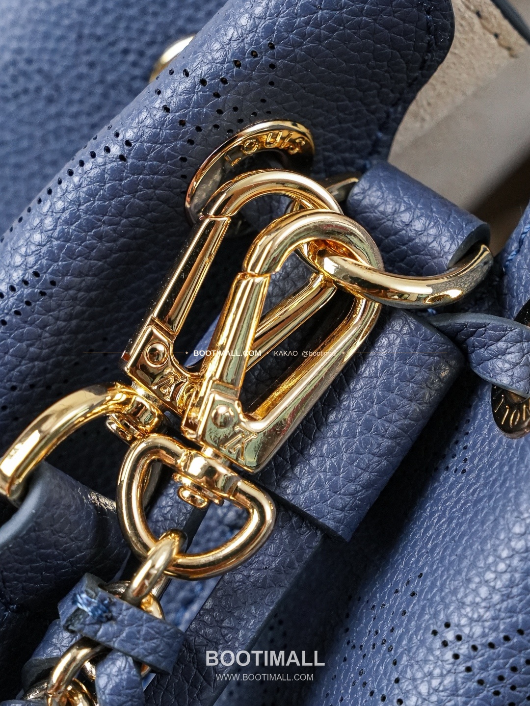 루이비통 벨라 펀칭 카우하이드 체인 토트백 블루 Louis Vuitton Bella Perforated Cowhide Chain Tote Bag Blue M14316 32cm 6