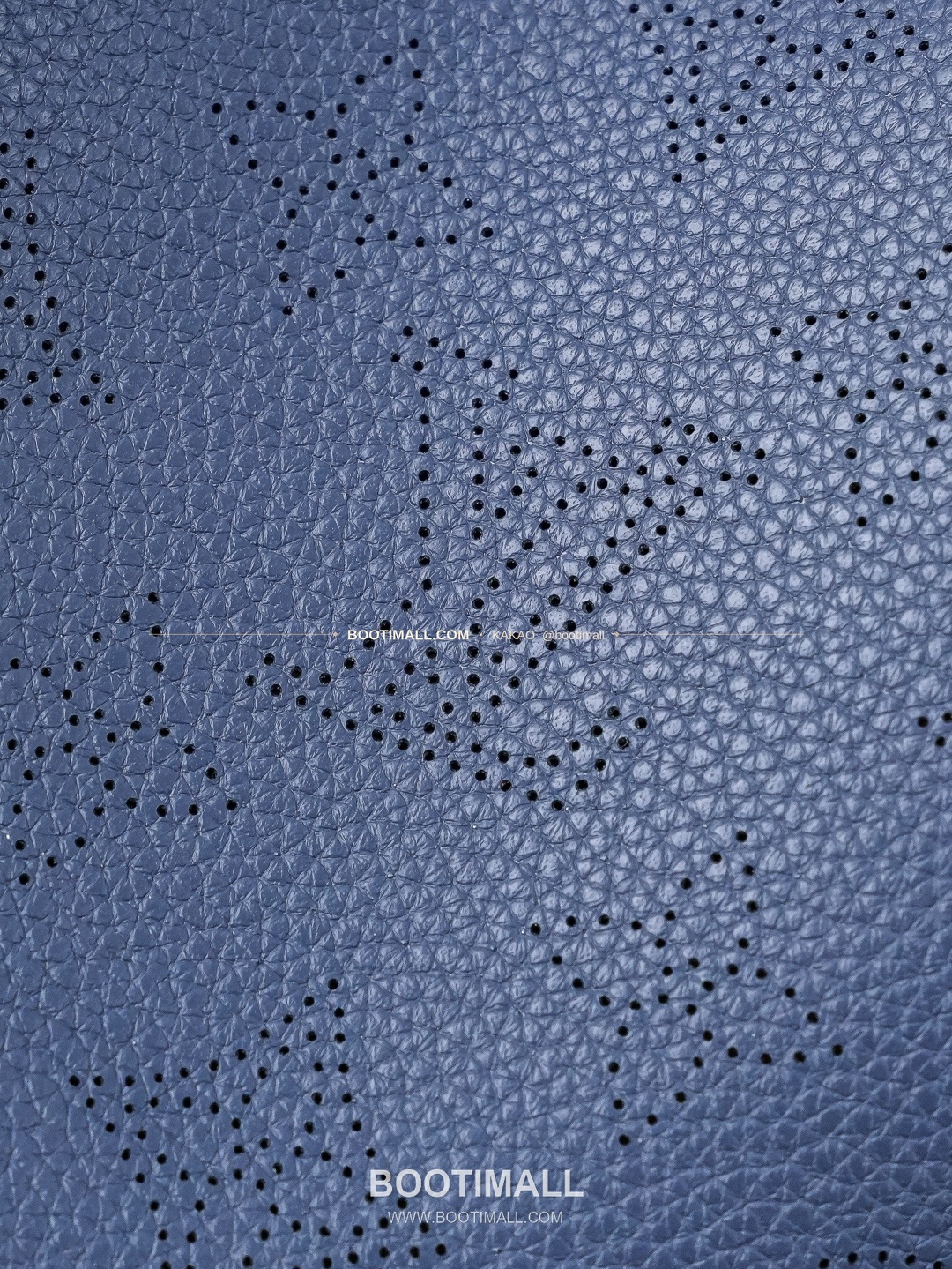 루이비통 벨라 펀칭 카우하이드 체인 토트백 블루 Louis Vuitton Bella Perforated Cowhide Chain Tote Bag Blue M14316 32cm 7