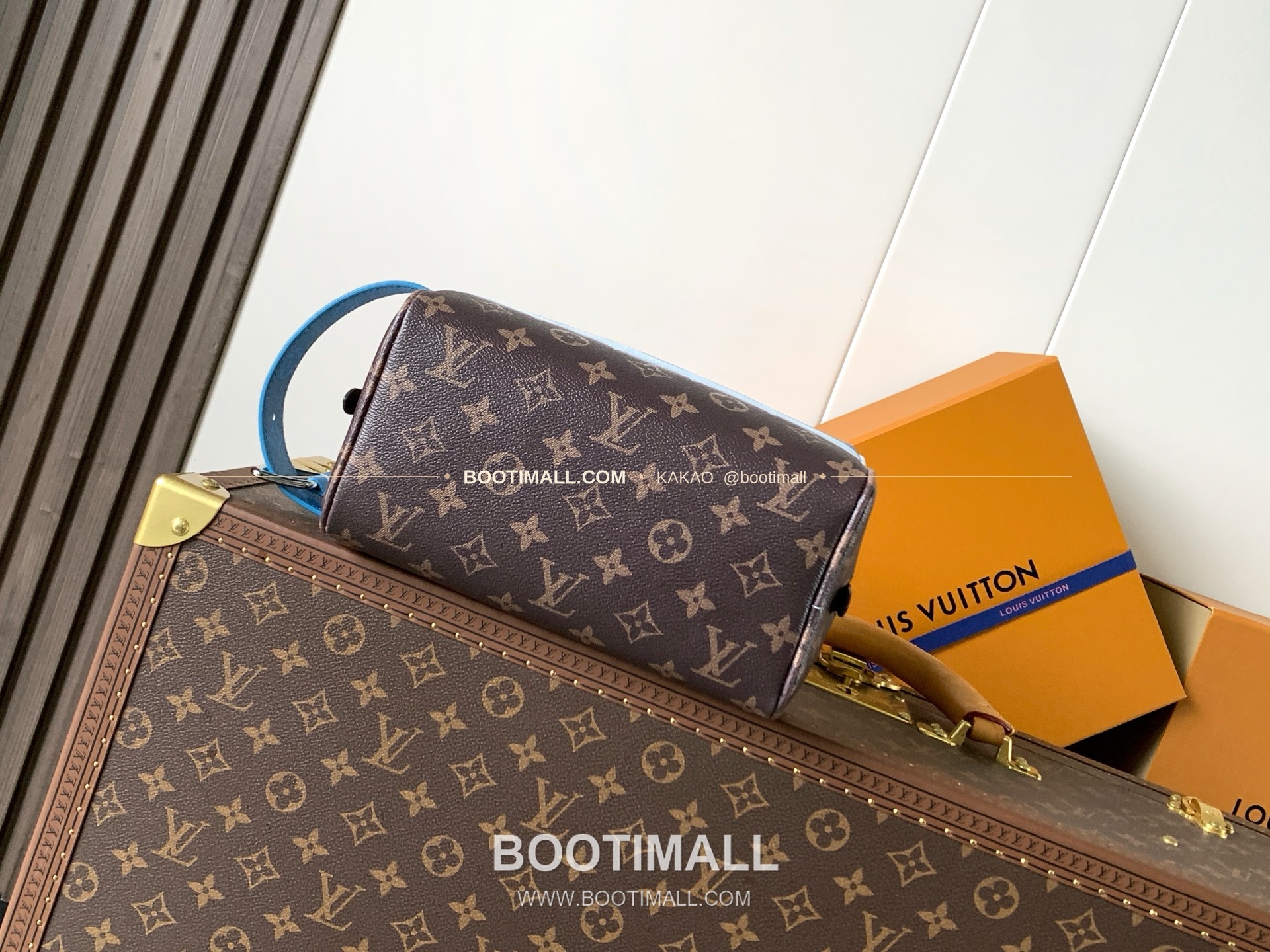 루이비통 로커 도프 키트 모노그램 피그먼트 캔버스 그라데이션 블루 파우치 Louis Vuitton Locker Dopp Kit Monogram Pigment Canvas Gradient Blue Pouch M28228 23cm 5