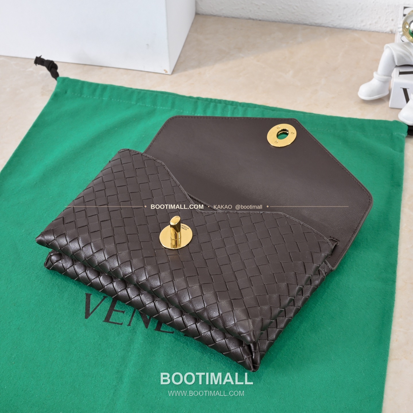 보테가베네타 2025SS 인트레치아토 노트락 체인 숄더백 Bottega Veneta 2025 SS Intrecciato Knot Lock Chain Shoulder Bag 7191 25cm 5