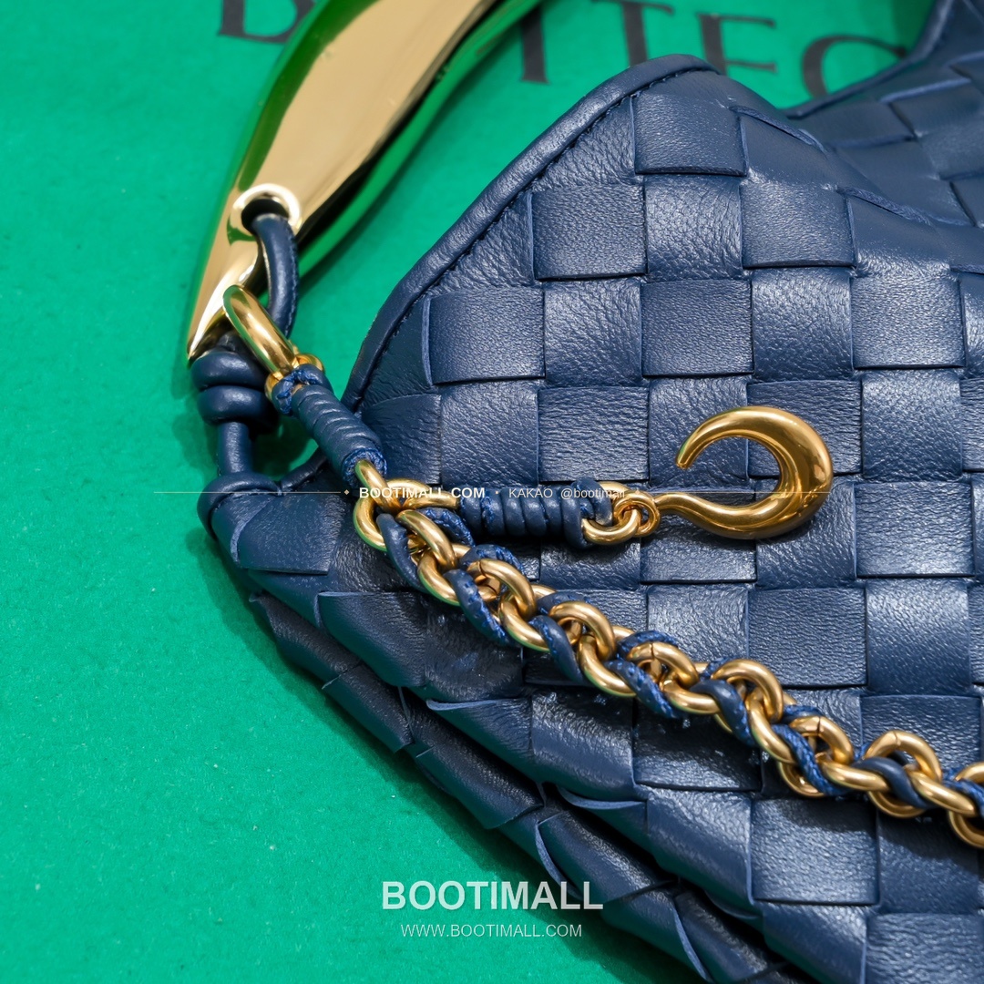 보테가베네타 2024SS 인트레치아토 사르디네 체인 숄더백 Bottega Veneta 2024 SS Intrecciato Sardine Chain Shoulder Bag 6768 33cm 4