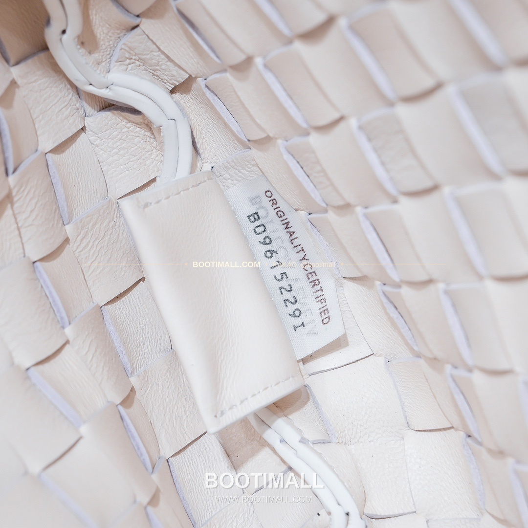 보테가베네타 2024SS 인트레치아토 사르디네 체인 숄더백 Bottega Veneta 2024 SS Intrecciato Sardine Chain Shoulder Bag 6768 33cm 9