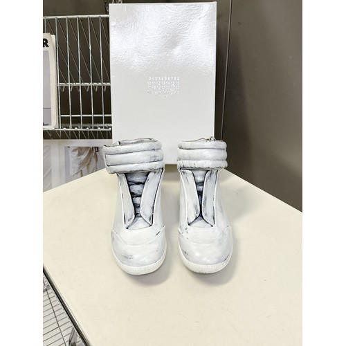 메종마르지엘라 퓨처 송아지가죽 히든밴드 하이탑 스니커즈 Maison Margiela Future Calfskin Hidden Band High-Top Sneakers