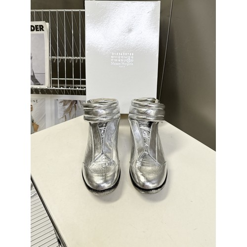 메종마르지엘라 퓨처 송아지가죽 히든밴드 하이탑 스니커즈 Maison Margiela Future Calfskin Hidden Band High-Top Sneakers
