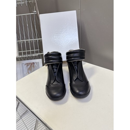 메종마르지엘라 퓨처 송아지가죽 히든밴드 하이탑 스니커즈 Maison Margiela Future Calfskin Hidden Band High-Top Sneakers