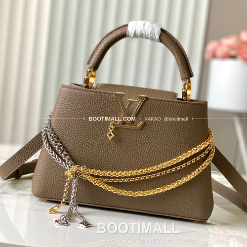 루이비통 카퓌신 스몰 타우릴론 레더 체인 디테일 카키 토트백 Louis Vuitton Capucines Small Taurillon Leather Chain Detail Khaki Top Handle Bag M27312 27cm