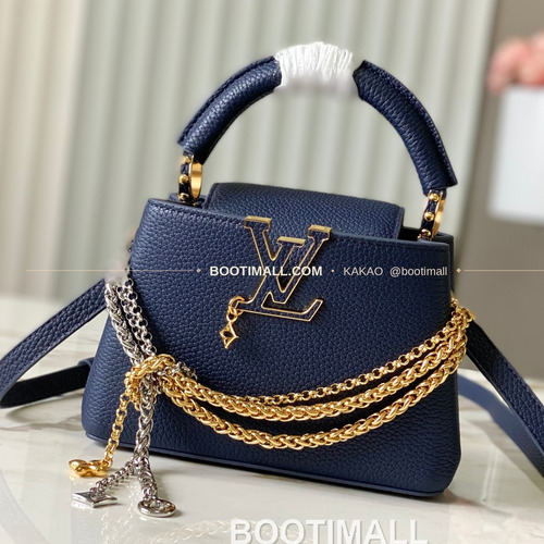 루이비통 카퓌신 미니 타우릴론 레더 체인 디테일 블루 토트백 Louis Vuitton Capucines Mini Taurillon Leather Chain Detail Blue Top Handle Bag M28203 21cm