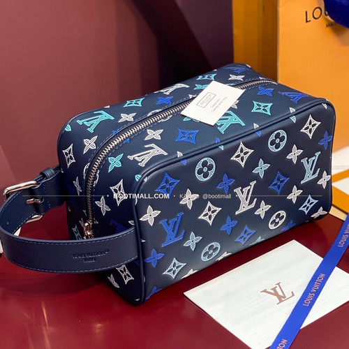루이비통 로커 도프 키트 모노그램 섀도우 레더 그라데이션 네이비 클러치 Louis Vuitton Locker Dopp Kit Monogram Shadow Leather Gradient Navy Clutch M28835 23cm
