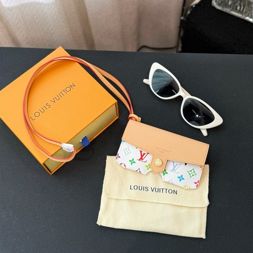 루이비통 모노그램 코팅 캔버스 레더 아이웨어 파우치 Louis Vuitton Monogram Coated Canvas Leather Eyewear Pouch M02580
