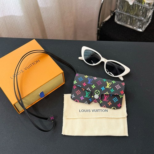 루이비통 모노그램 코팅 캔버스 레더 아이웨어 파우치 Louis Vuitton Monogram Coated Canvas Leather Eyewear Pouch M02580