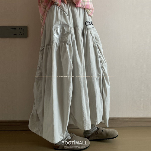 질샌더 2026 하이웨이스트 A라인 미디 스커트 Jil Sander 2026 High Waist A-Line Midi Skirt