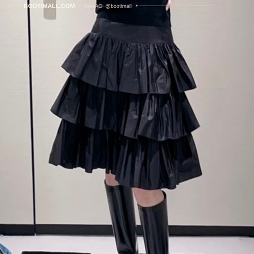 발렌티노 2026SS 티어드 플레어 하이웨이스트 미디 스커트 Valentino 2026 SS Tiered Flare High Waist Midi Skirt